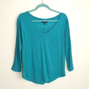 AEO  Blue 3/4 sleeve v-ncek pullover jersey knit top. S/P